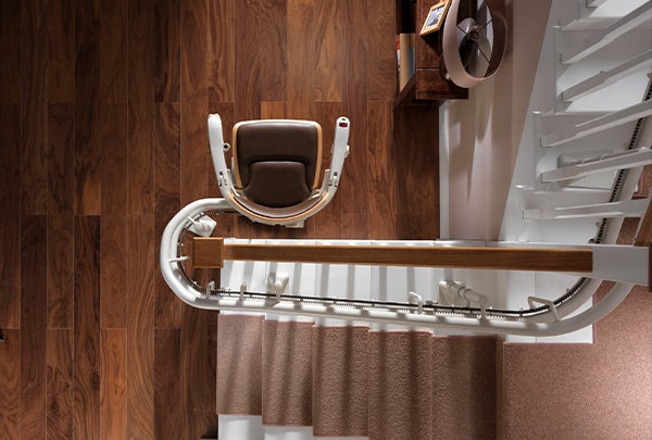 Les monte-escaliers Stannah s’adaptent à tous les escaliers