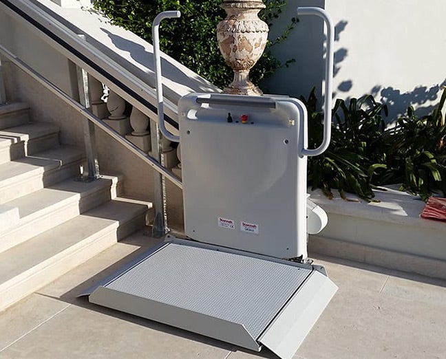 servoscala a piattaforma bc