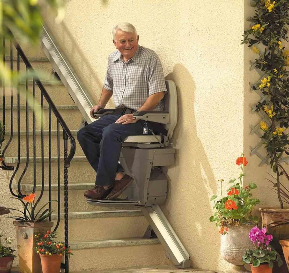 Outdoor at Bottom Outdoor stairlift rails