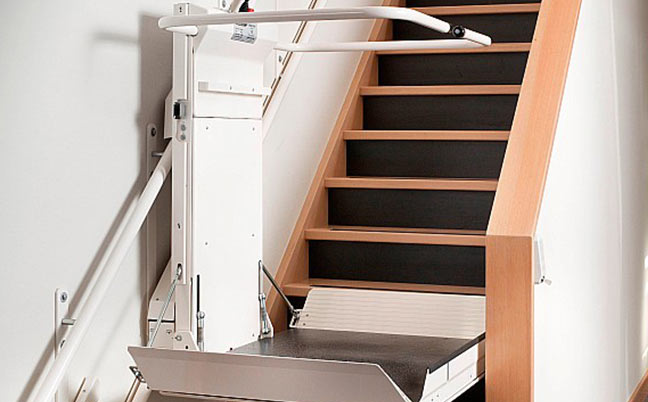 Installatie van een plateaulift – plateaulift tweedehands kopen