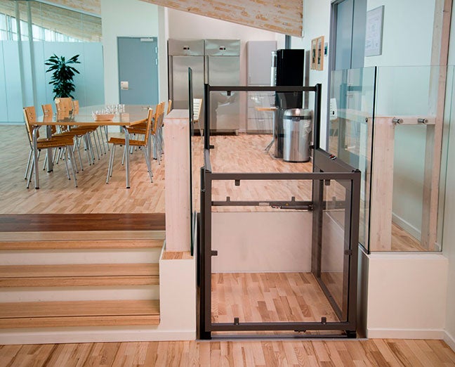 verticale plateforme pour fauteuil roulant